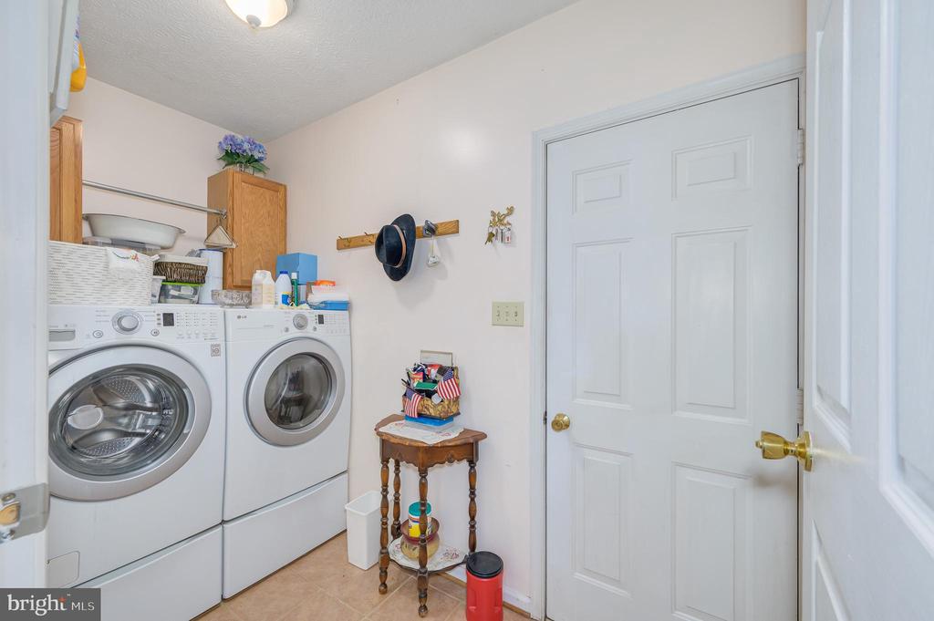 523 Zig Zag Ln