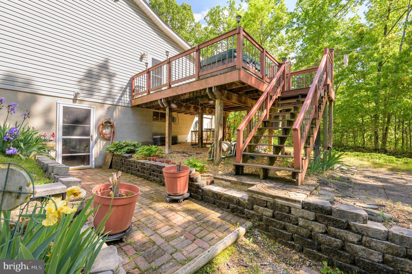 523 Zig Zag Ln