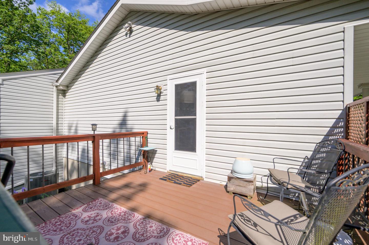 523 Zig Zag Ln