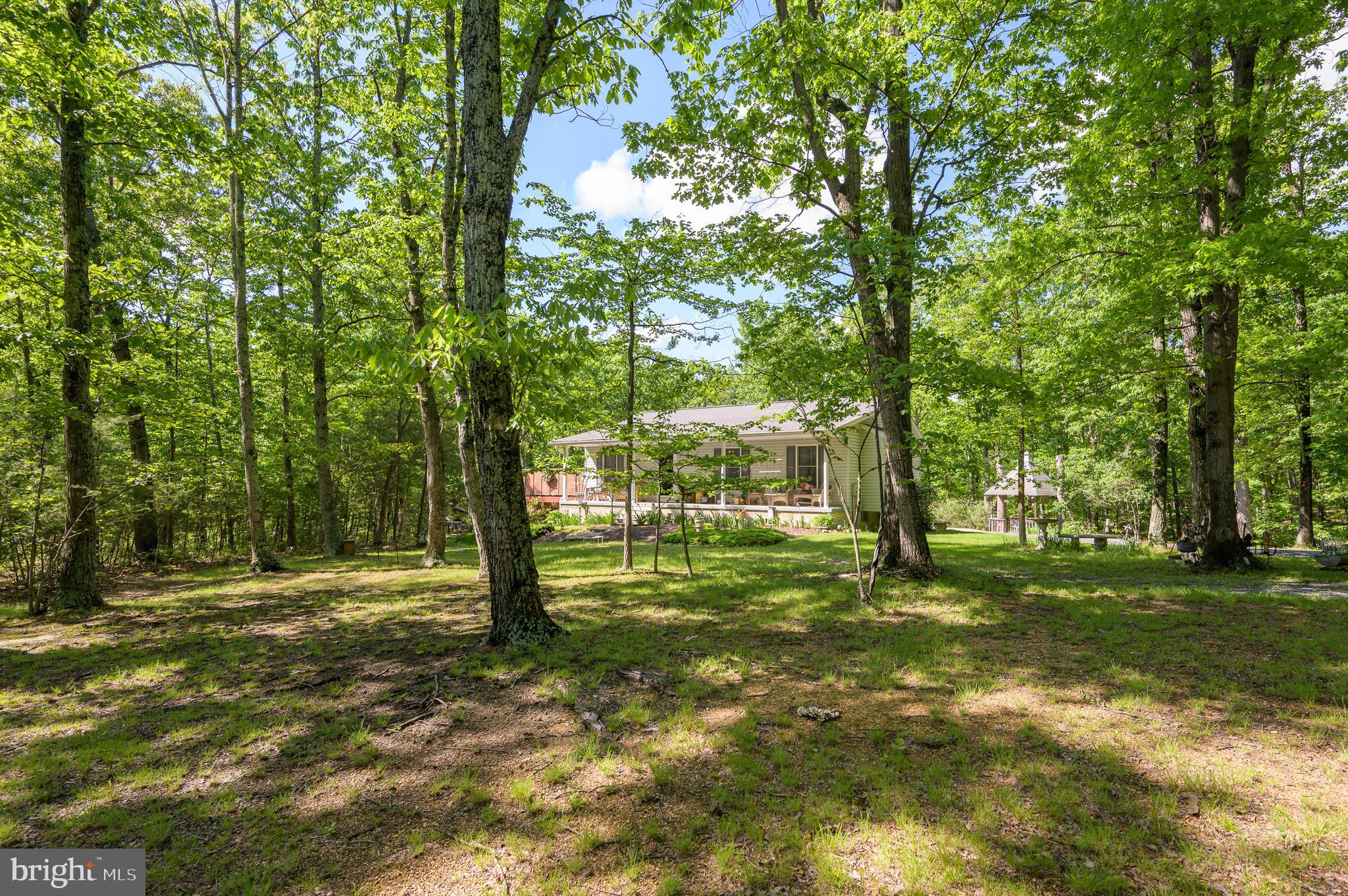 523 Zig Zag Ln