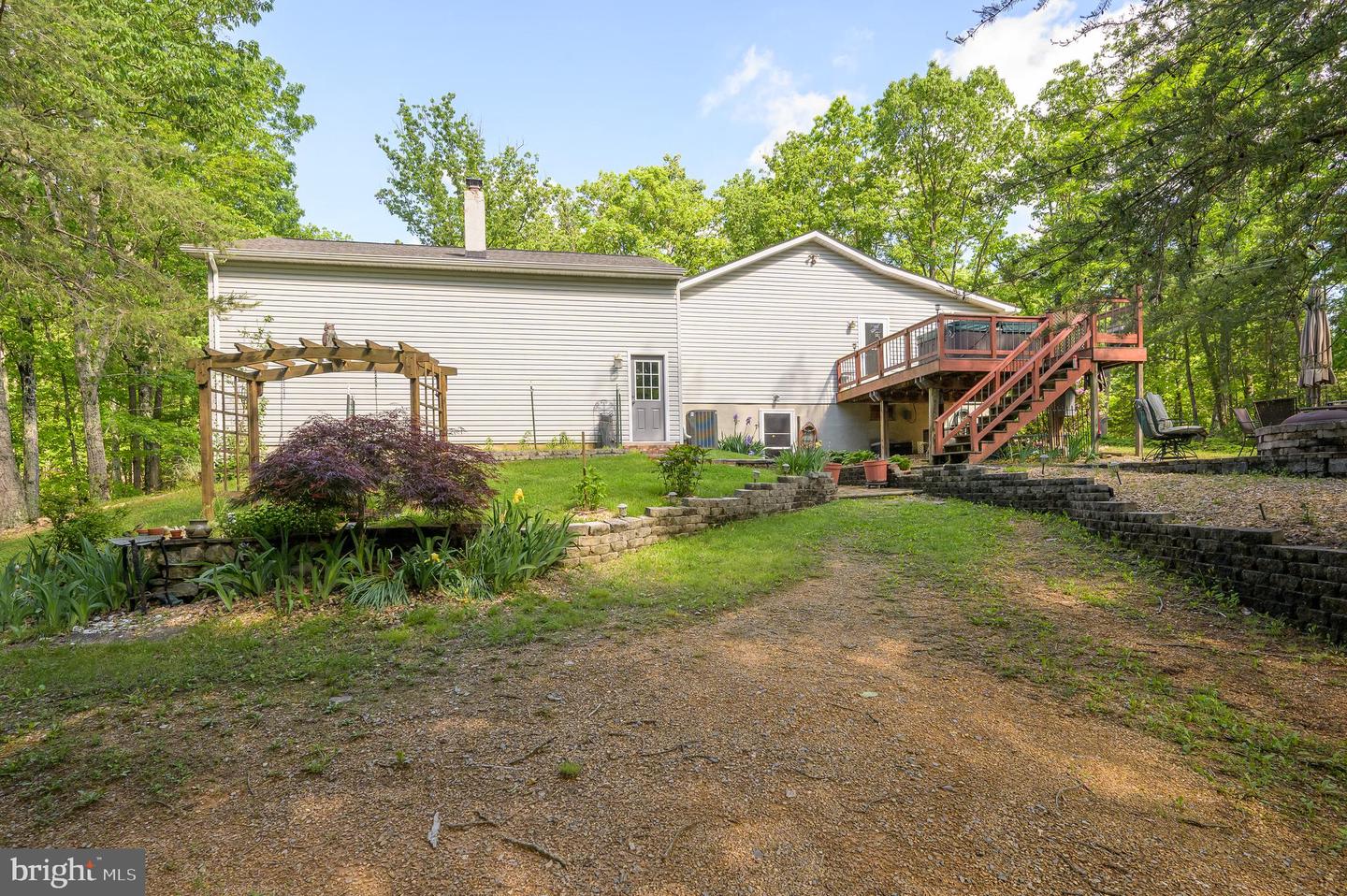 523 Zig Zag Ln