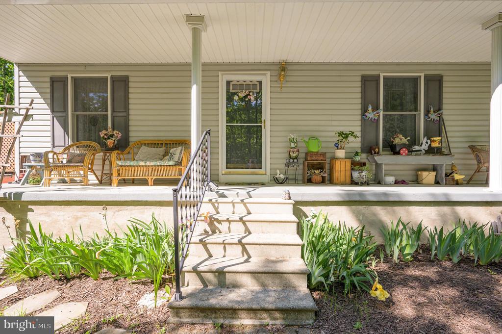 523 Zig Zag Ln