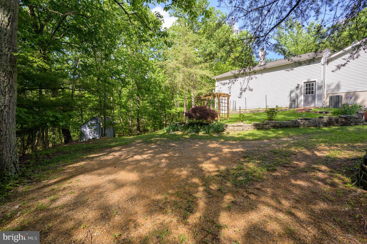 523 Zig Zag Ln