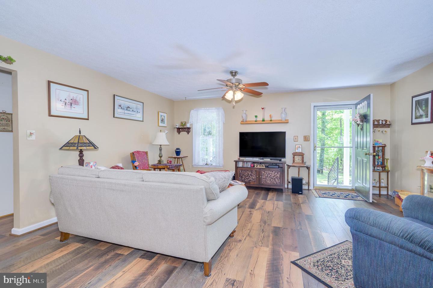 523 Zig Zag Ln