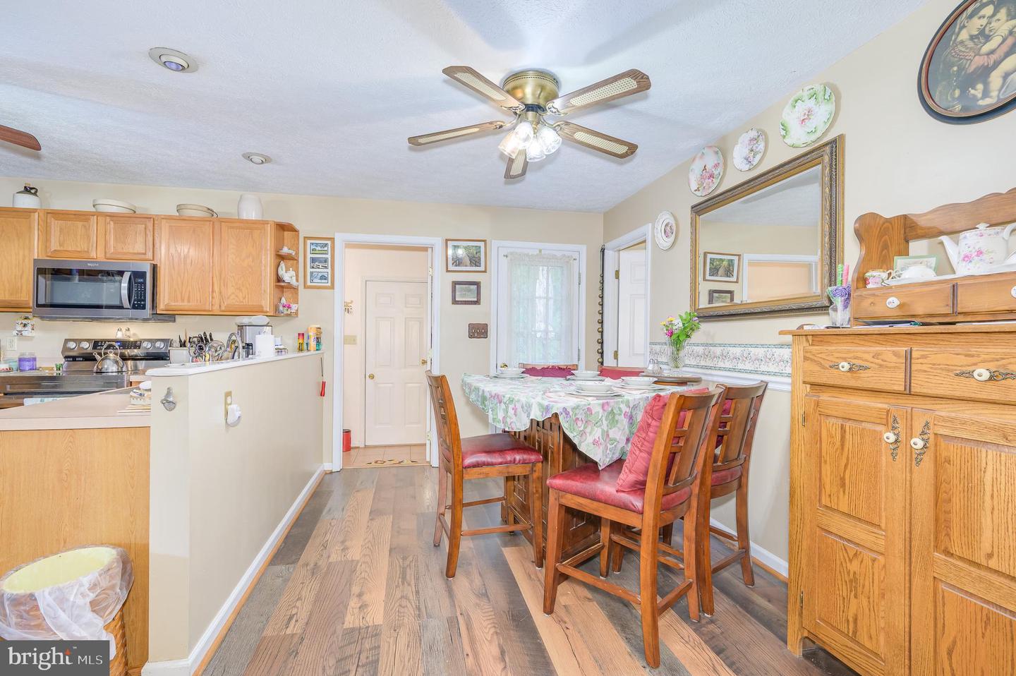 523 Zig Zag Ln