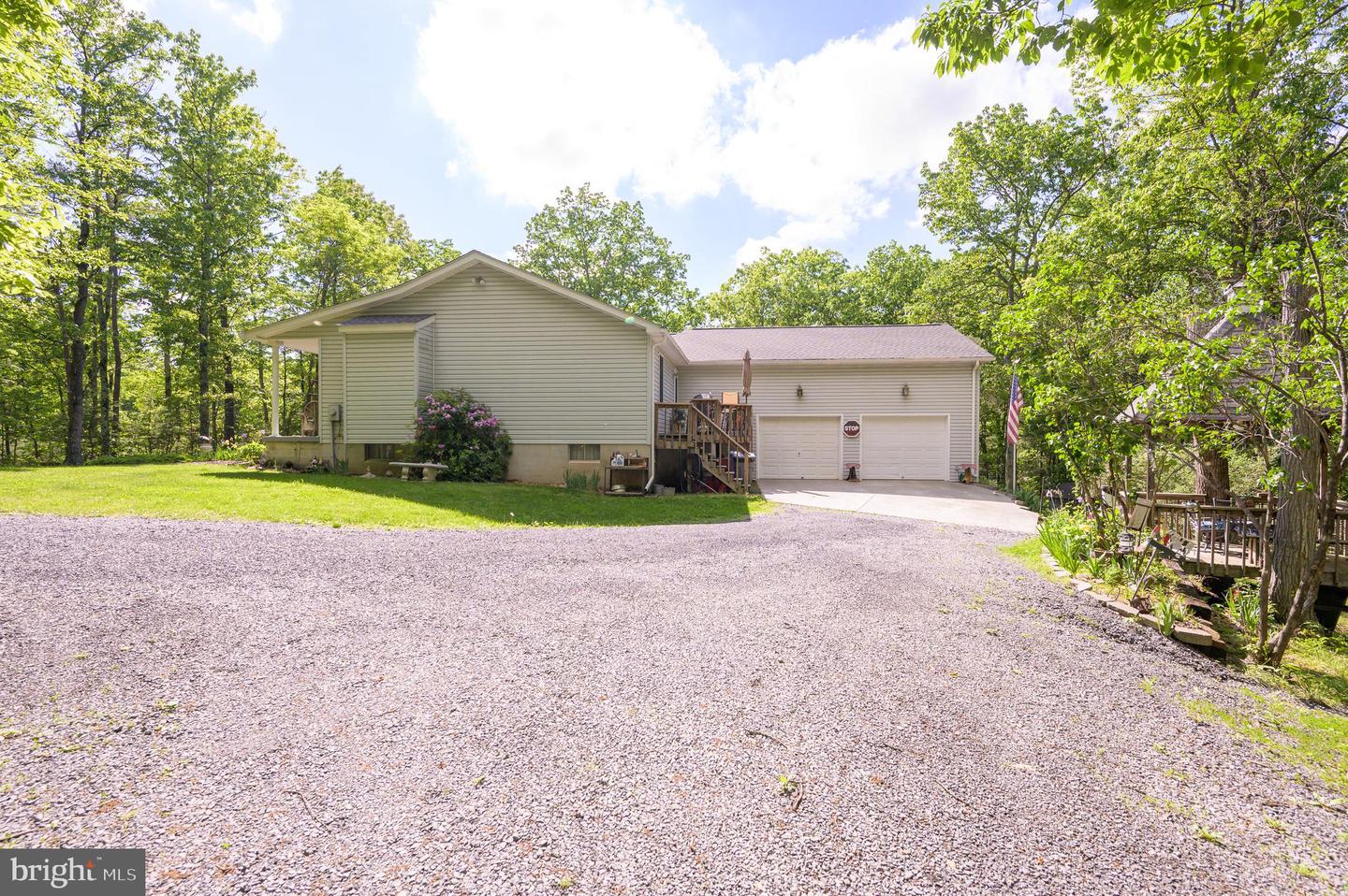 523 Zig Zag Ln