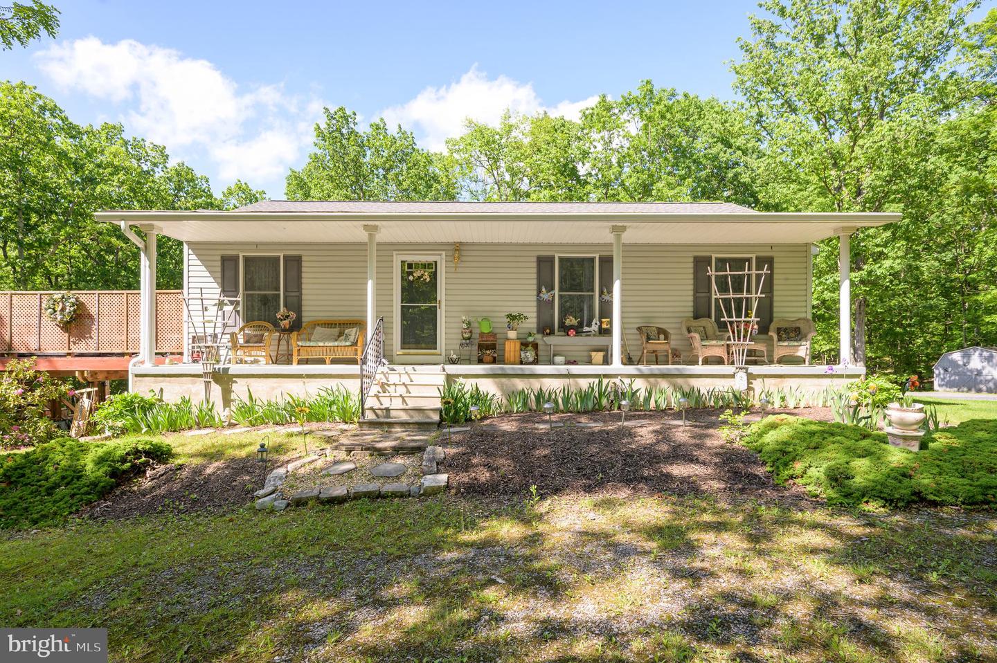 523 Zig Zag Ln