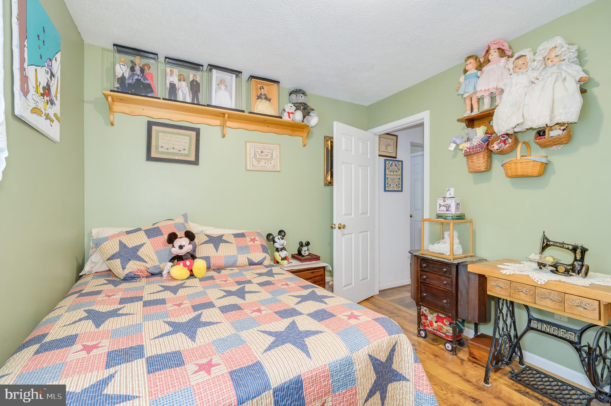 523 Zig Zag Ln