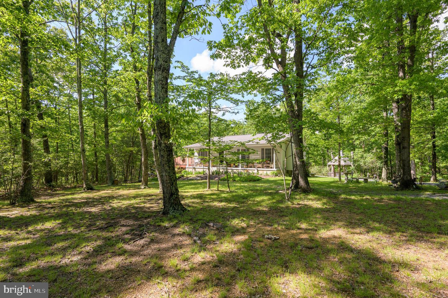 523 Zig Zag Ln
