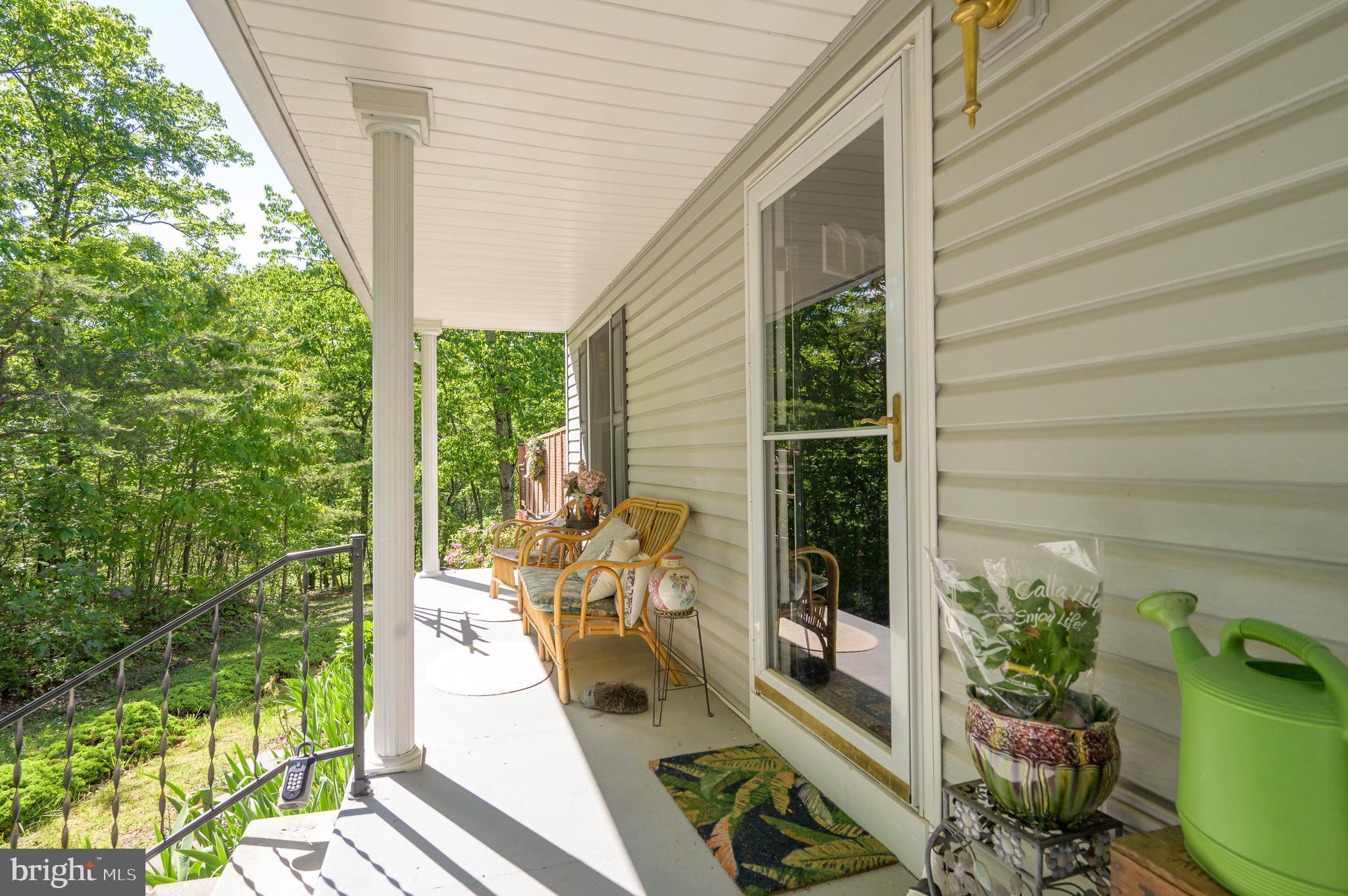523 Zig Zag Ln