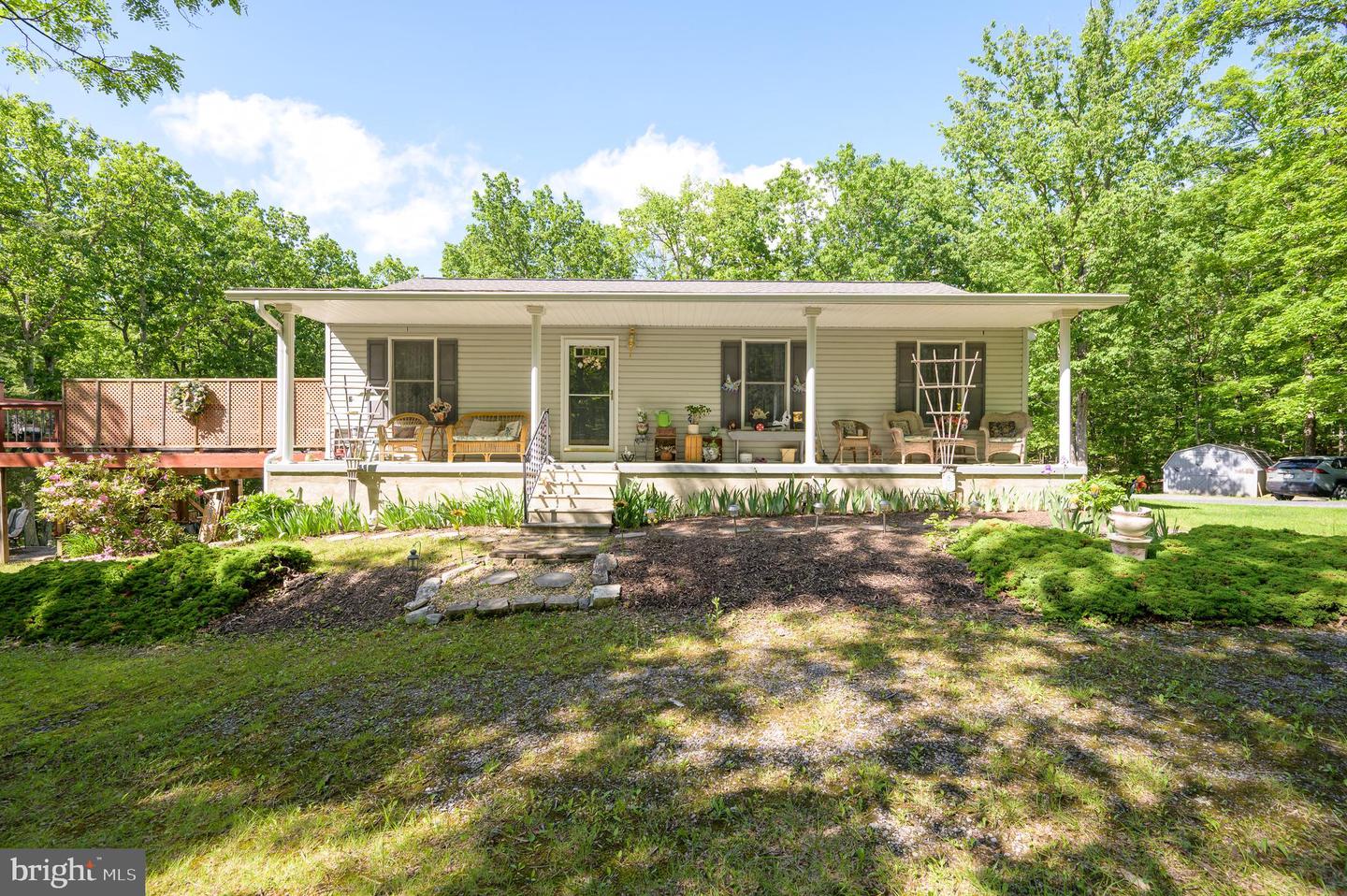 523 Zig Zag Ln