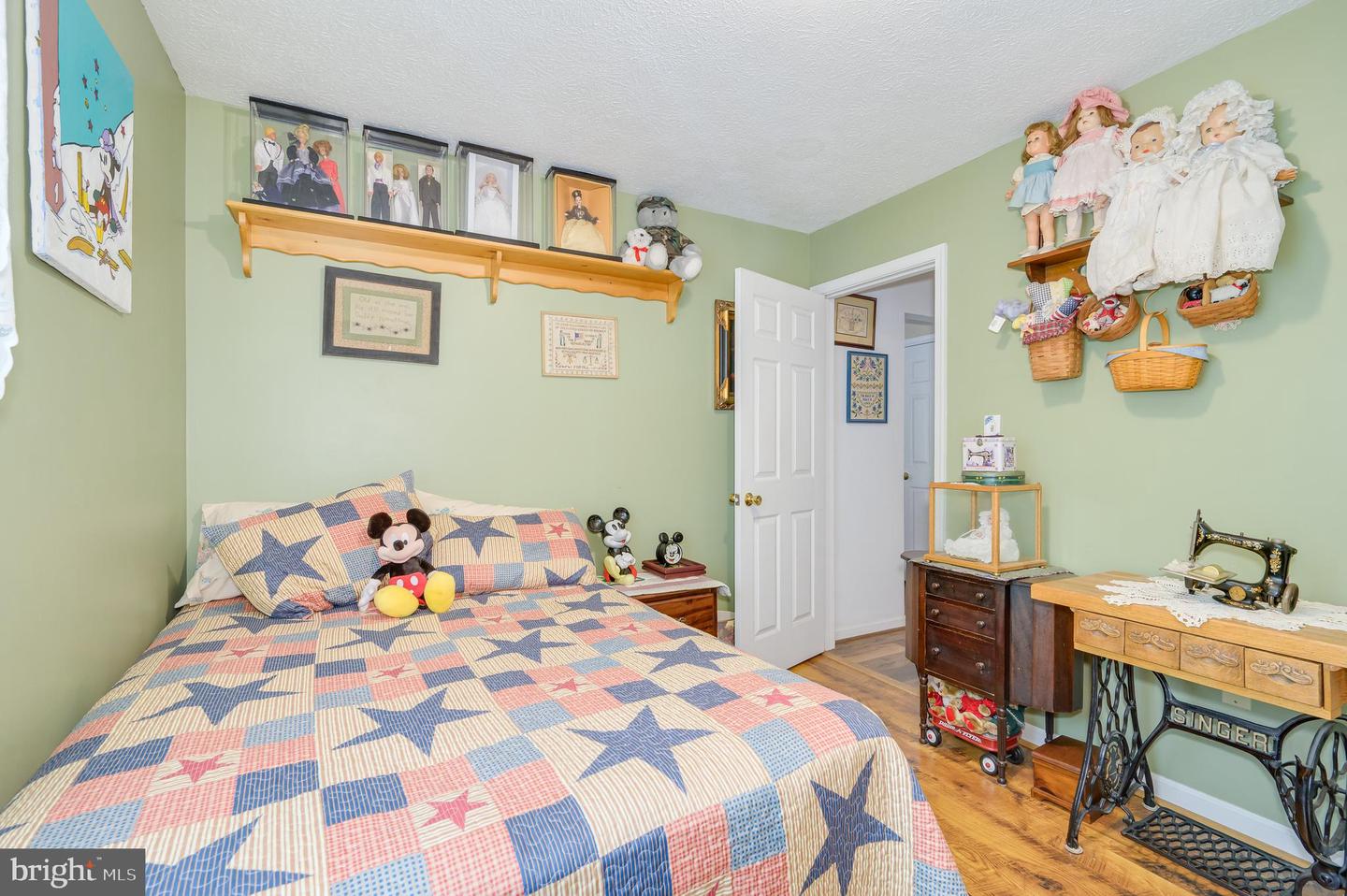 523 Zig Zag Ln