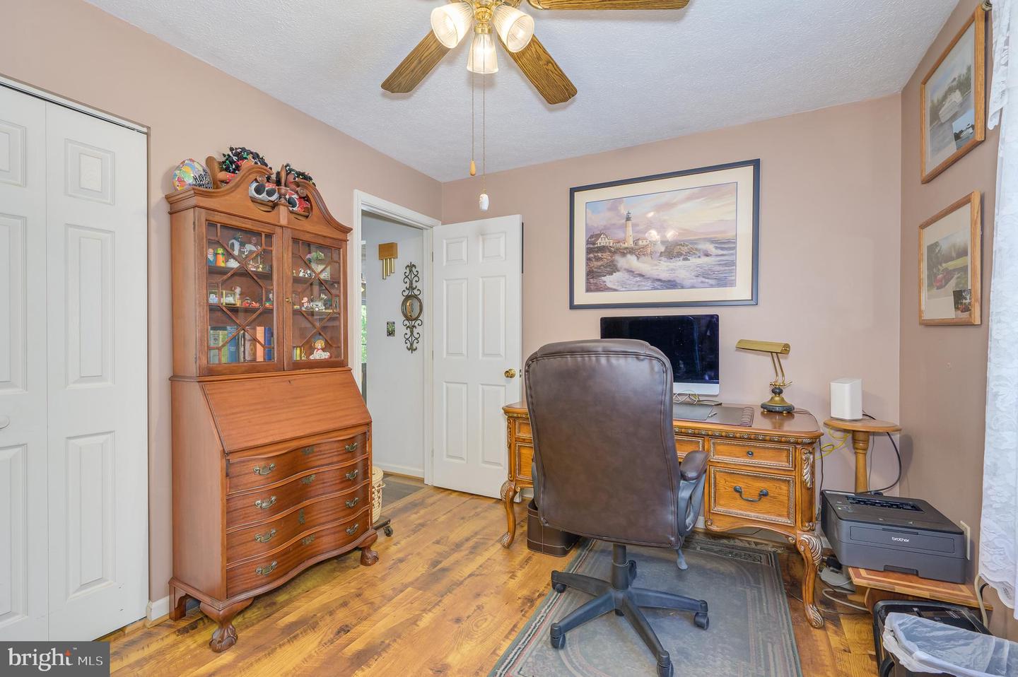 523 Zig Zag Ln