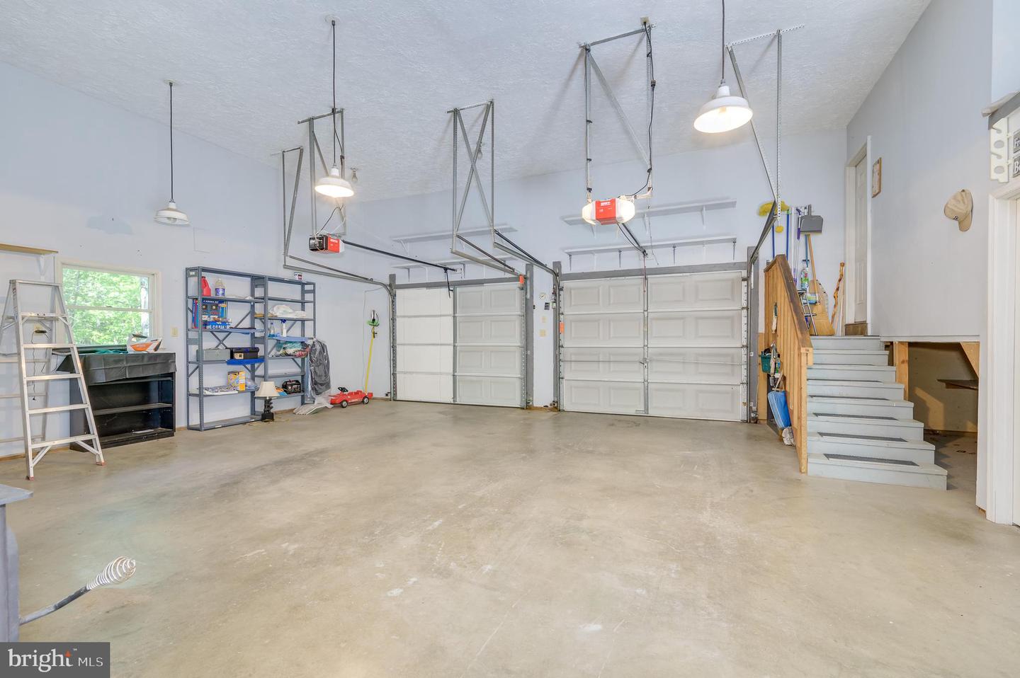 523 Zig Zag Ln