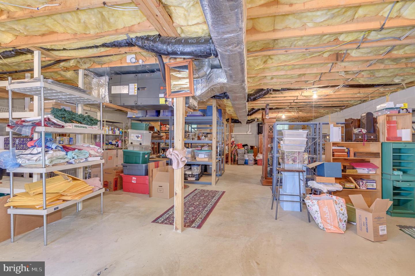523 Zig Zag Ln