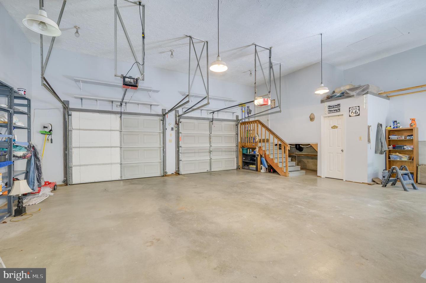 523 Zig Zag Ln