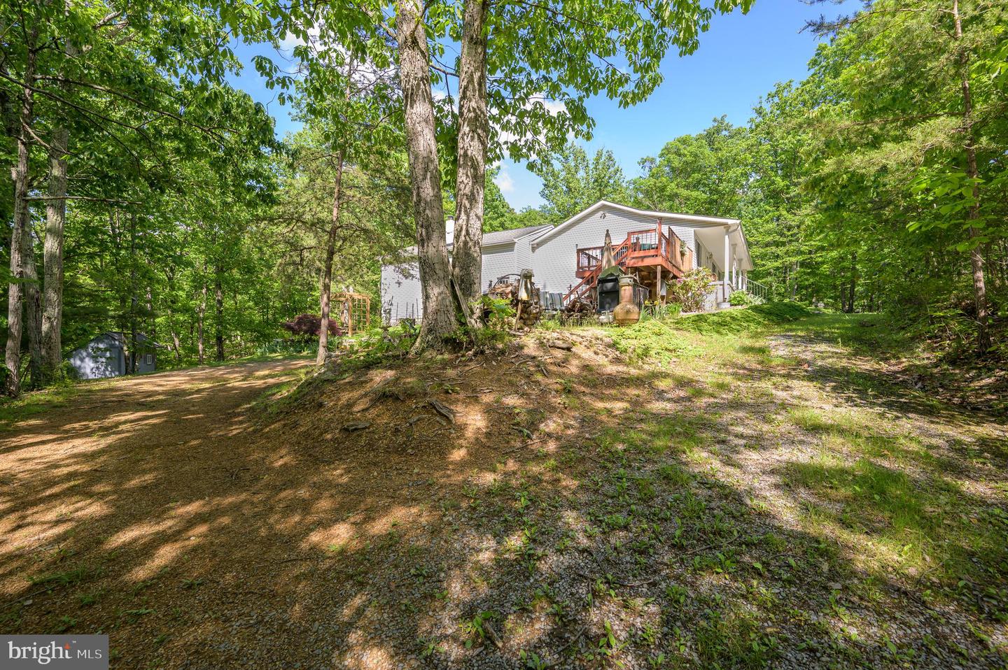 523 Zig Zag Ln