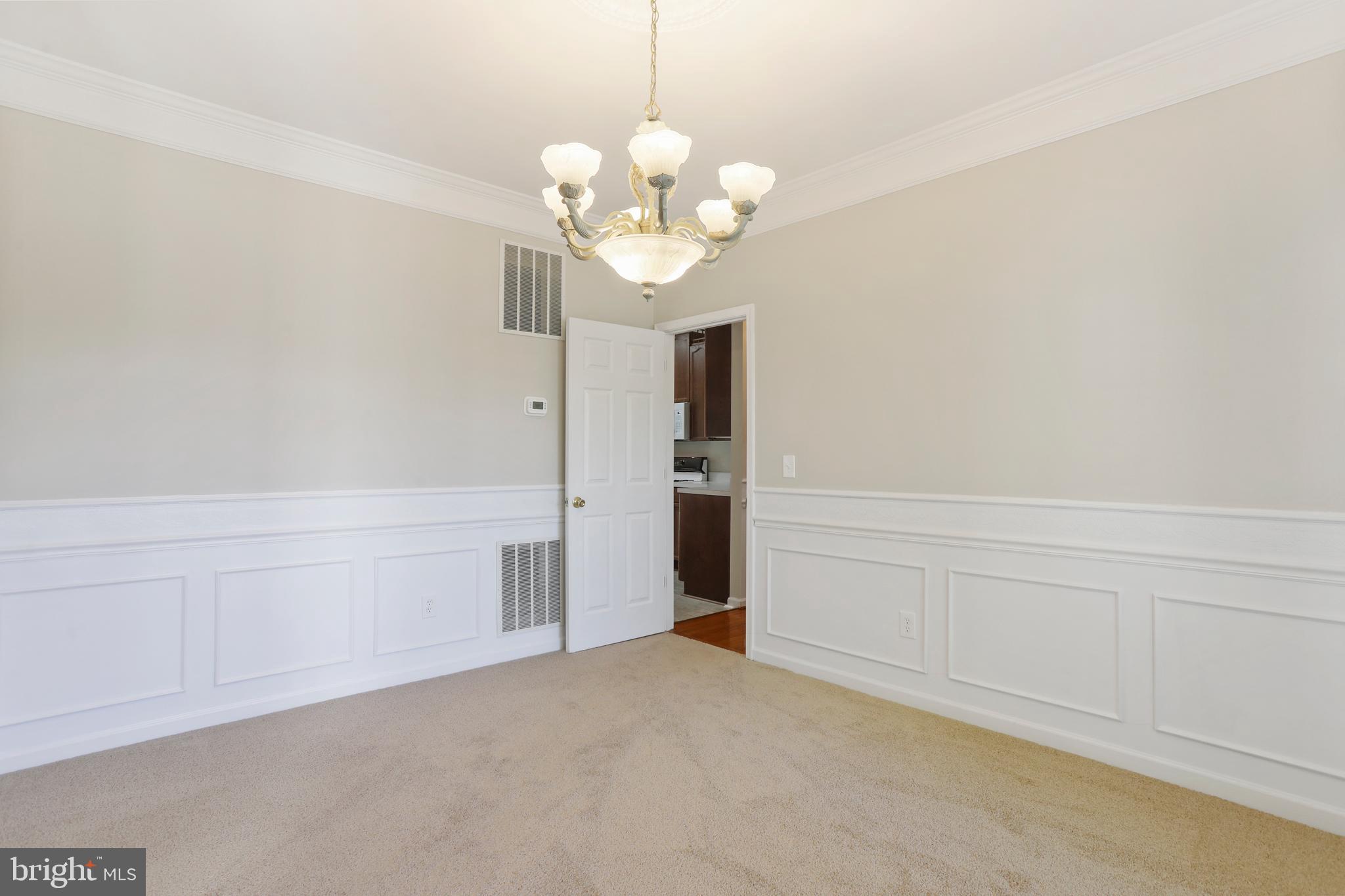 86 Lacosta Blvd