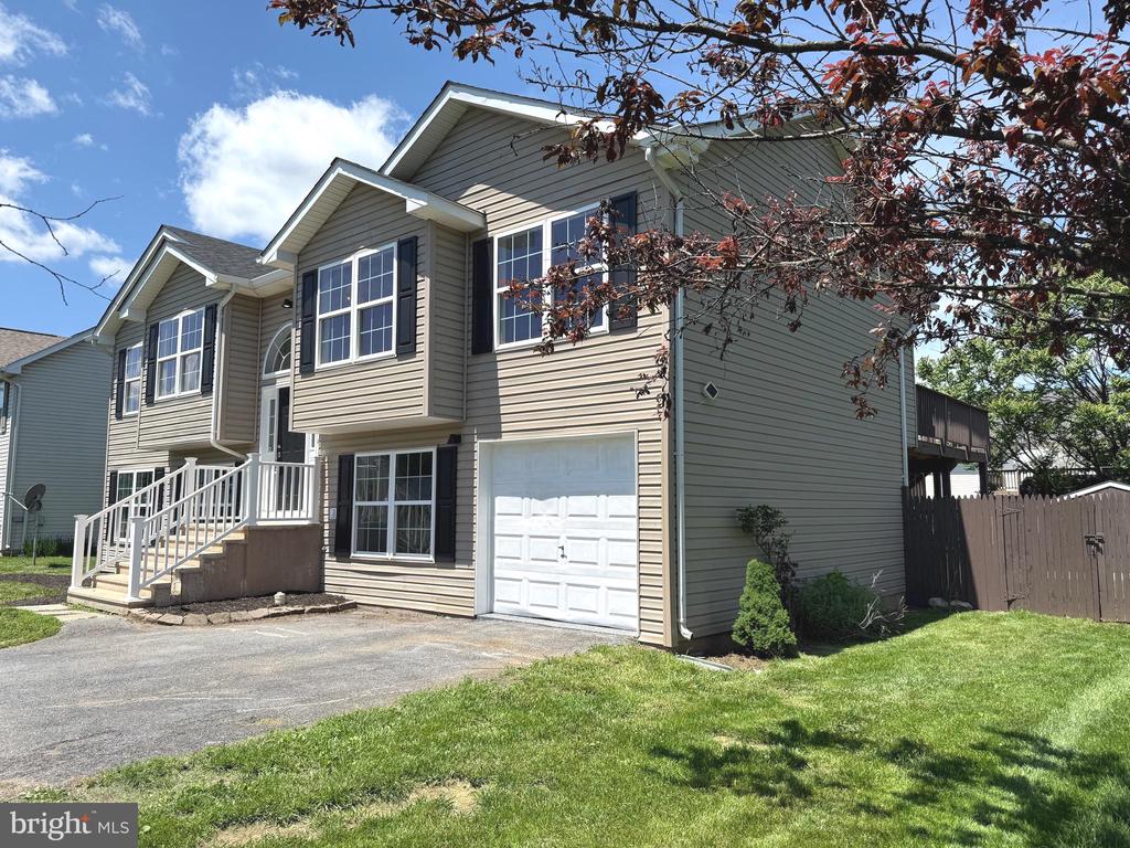22 HALSEY COURT