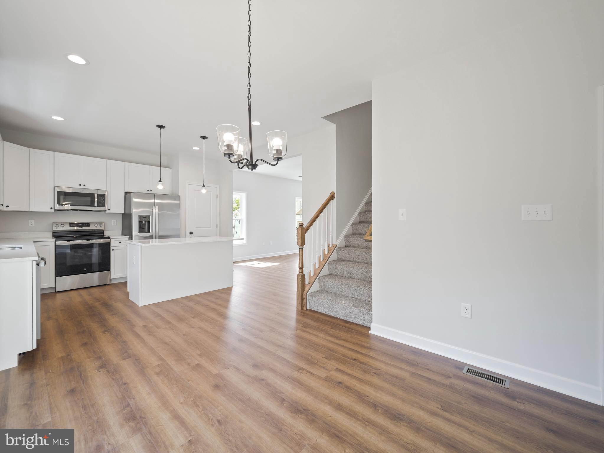 173 Larimar Ln