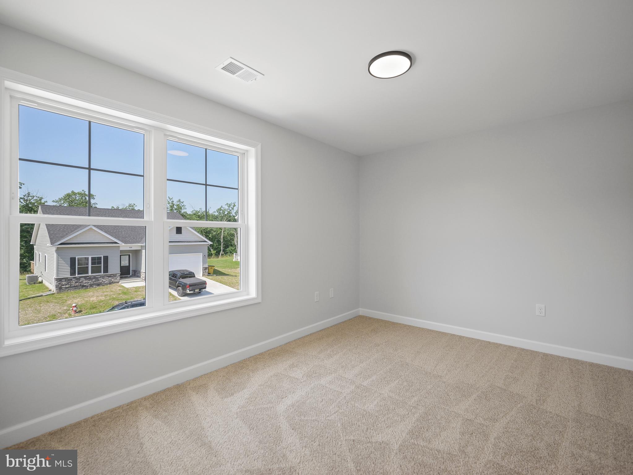 173 Larimar Ln