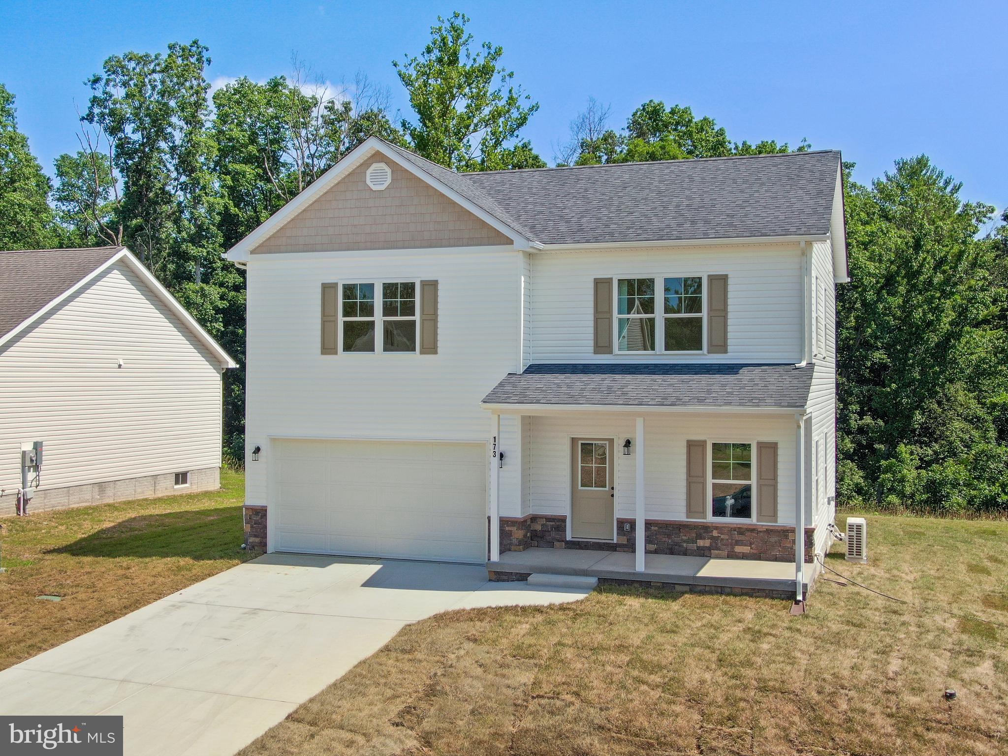 173 Larimar Ln