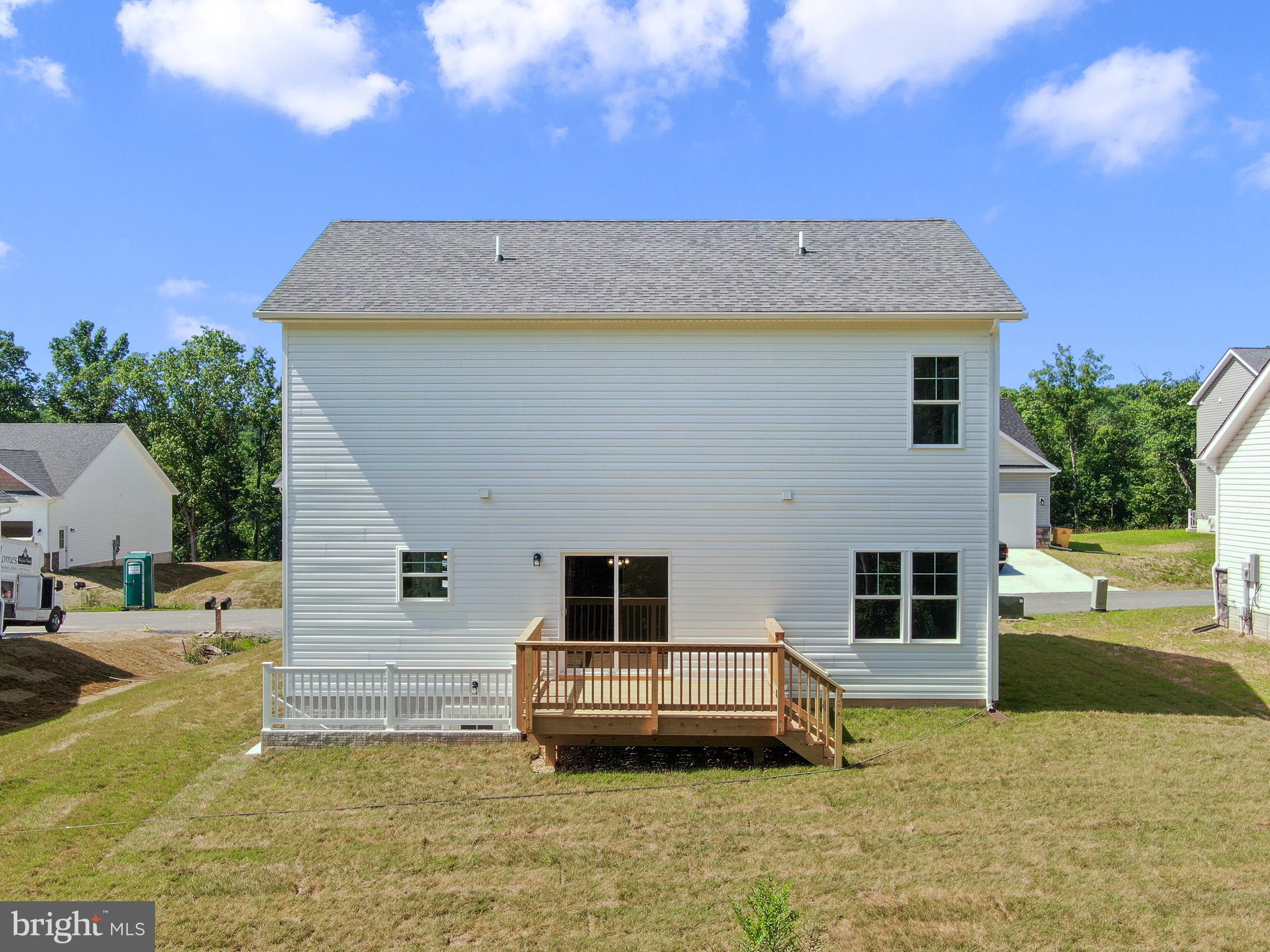 173 Larimar Ln