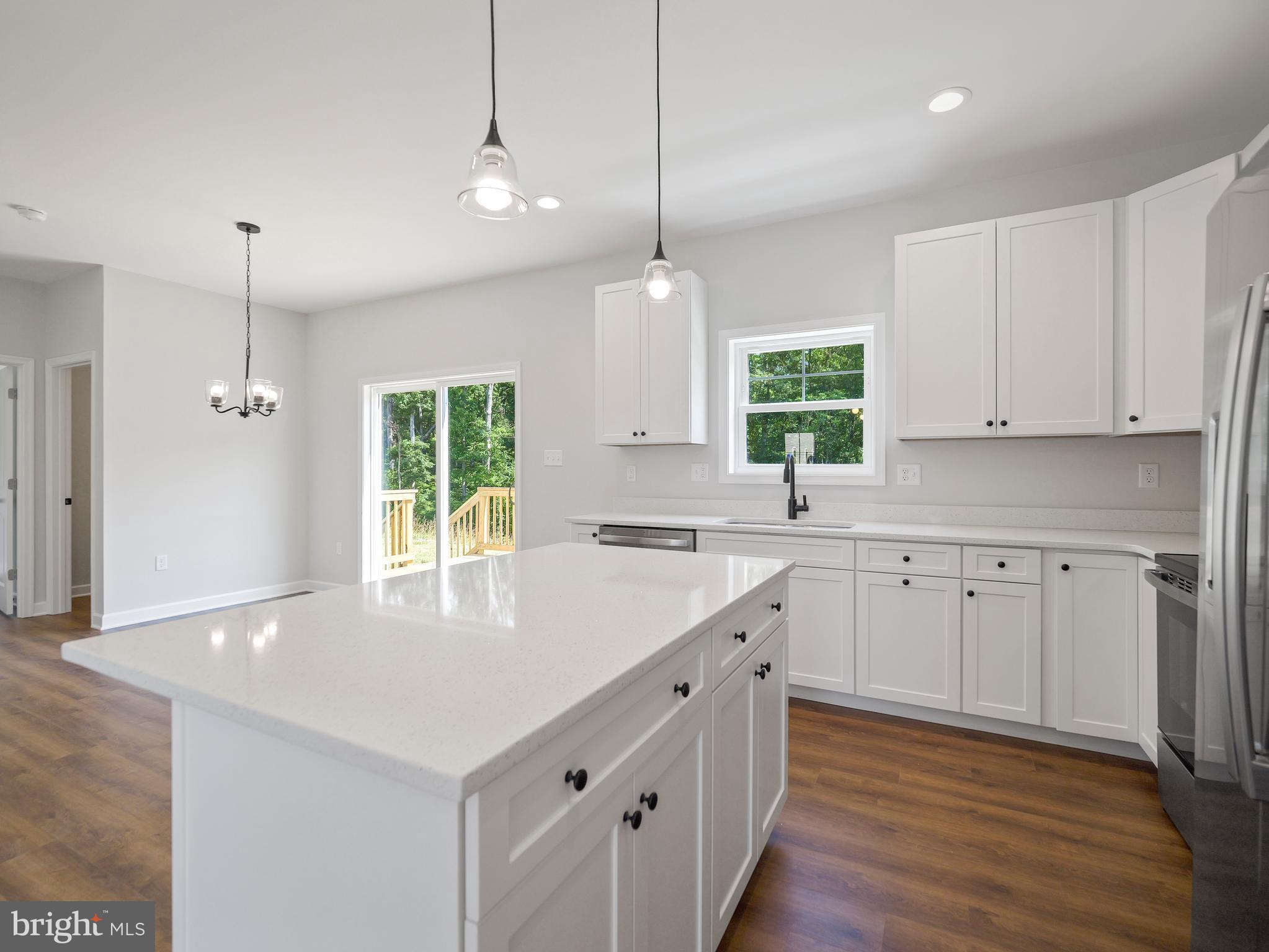 173 Larimar Ln