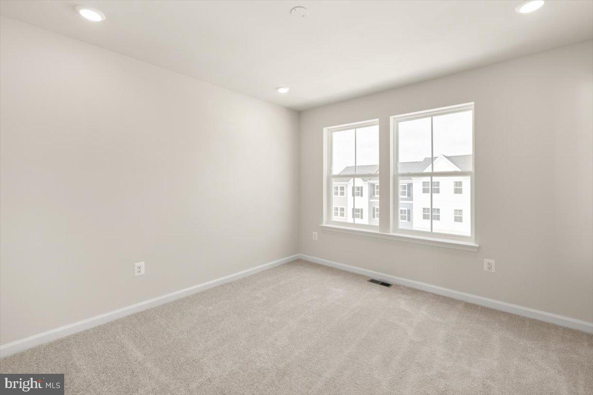 118 MILBURN DR