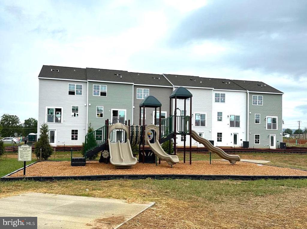 61 GRAY SILVER ROAD