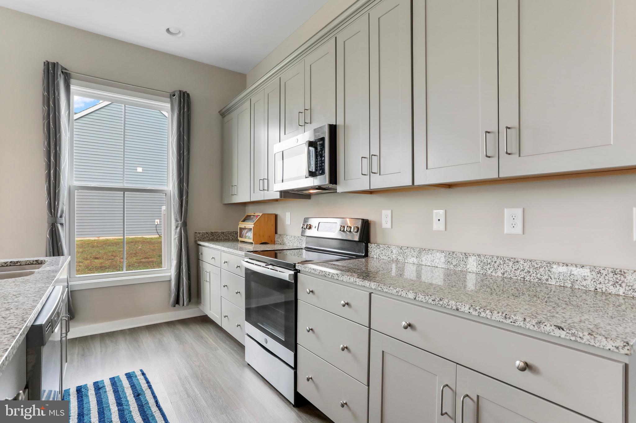 32 BONITA PINE TRAIL