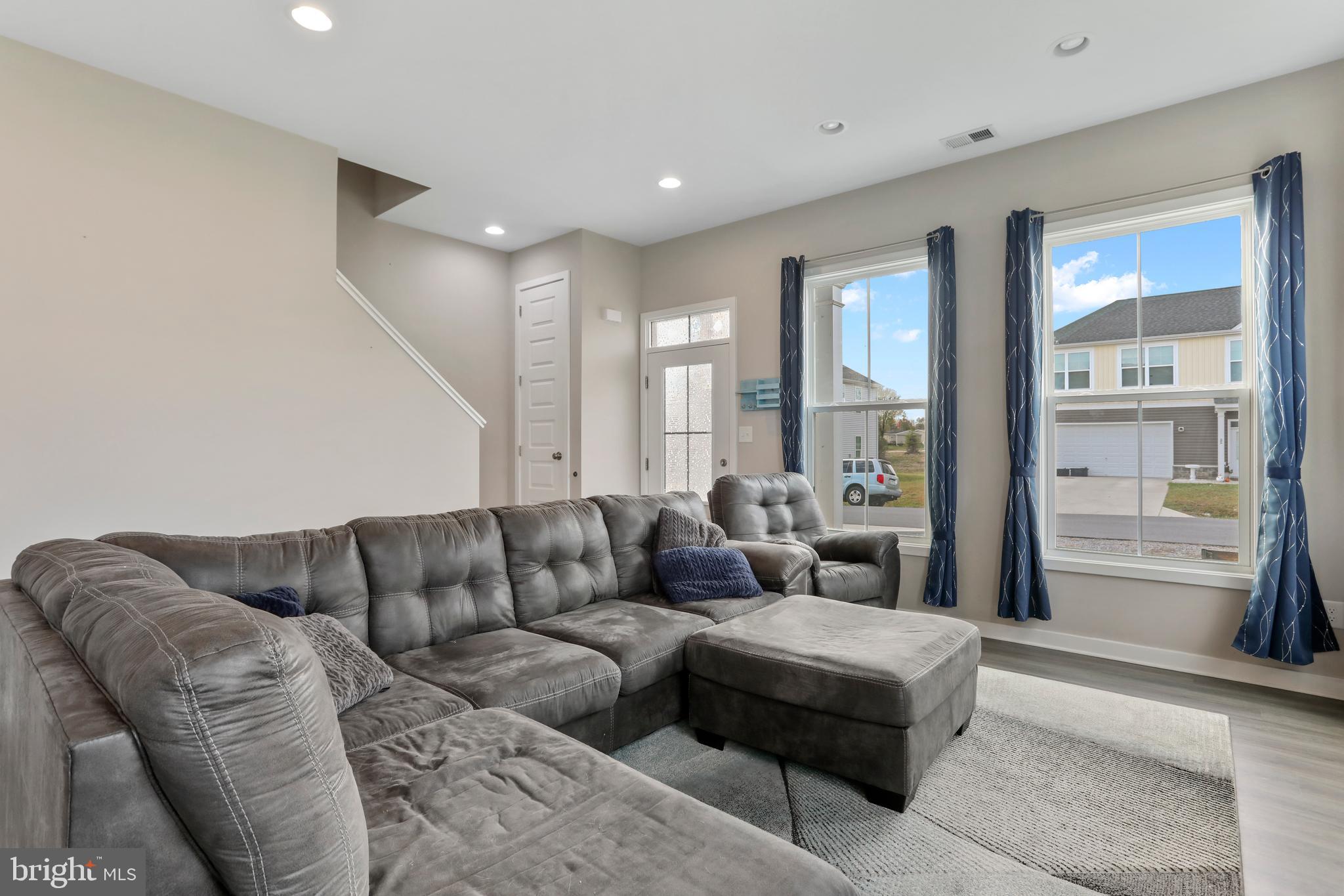 32 BONITA PINE TRAIL