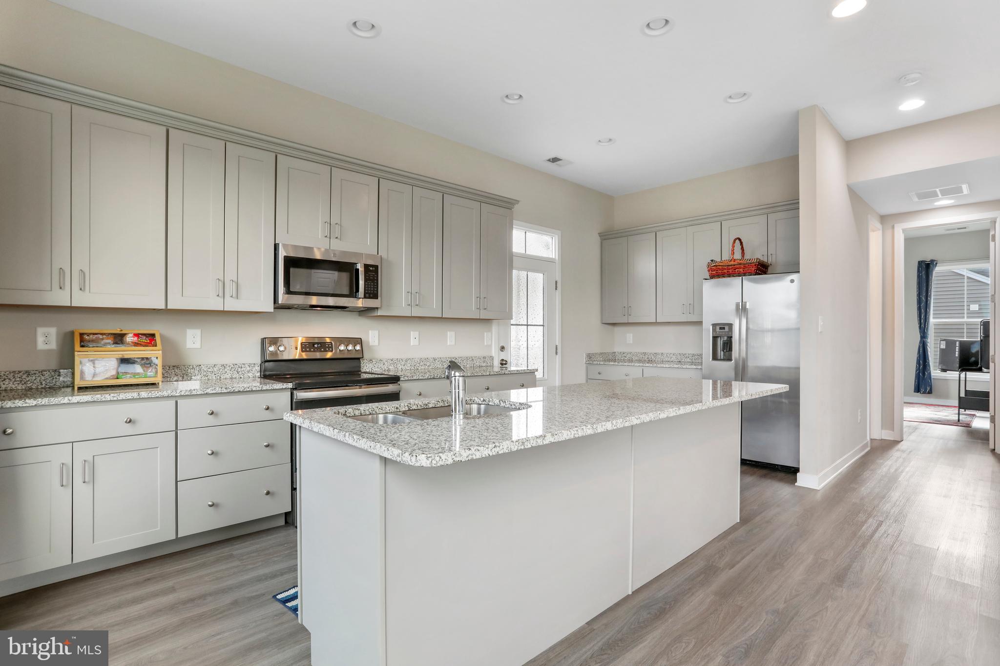 32 BONITA PINE TRAIL