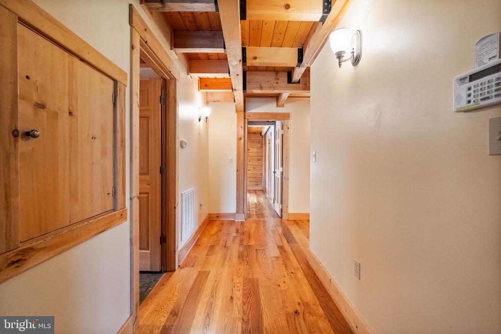 447 FABLE ROAD
