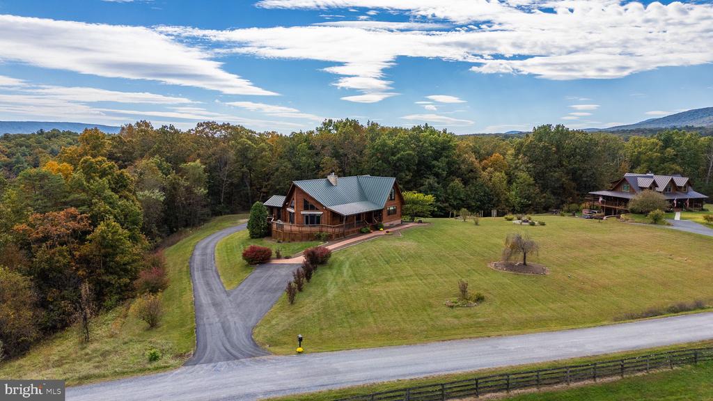 447 FABLE ROAD
