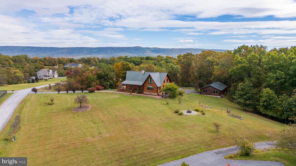 447 FABLE ROAD