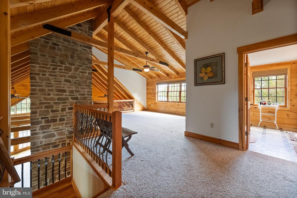 447 FABLE ROAD