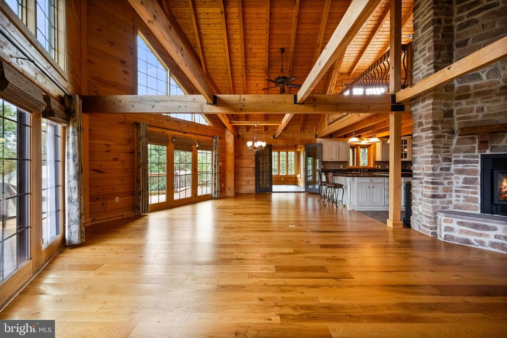 447 FABLE ROAD