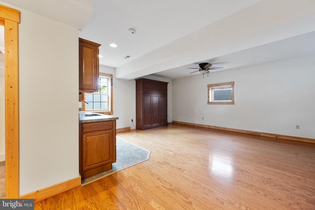 447 FABLE ROAD