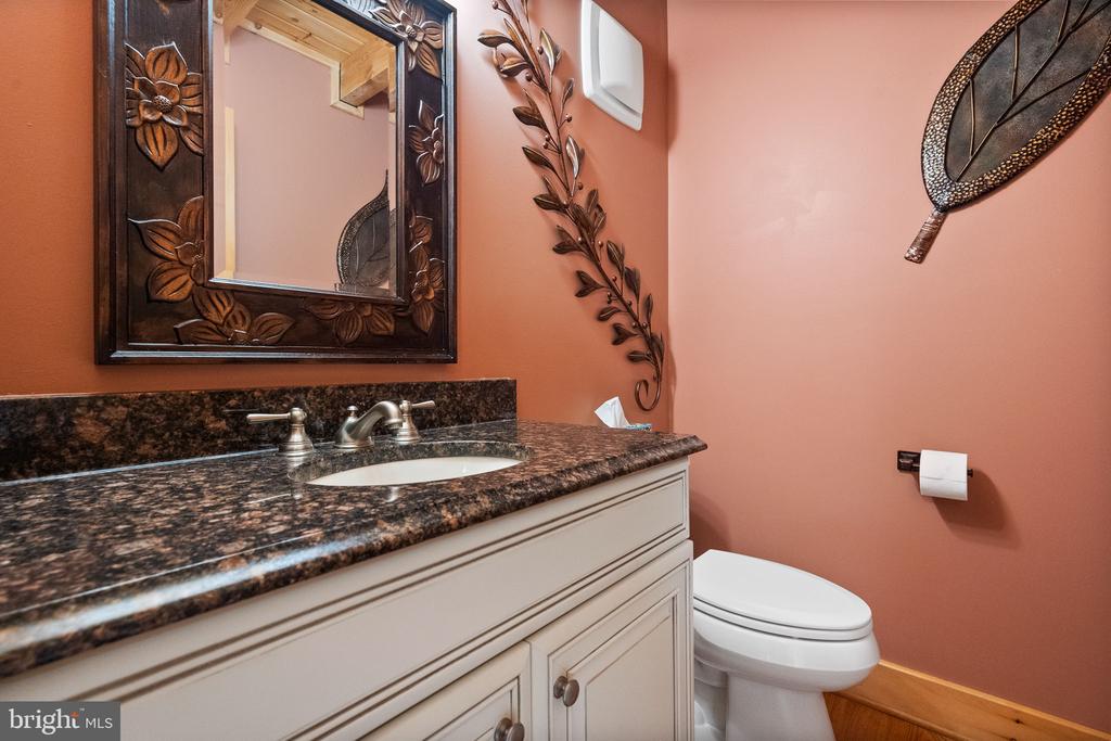 447 FABLE ROAD