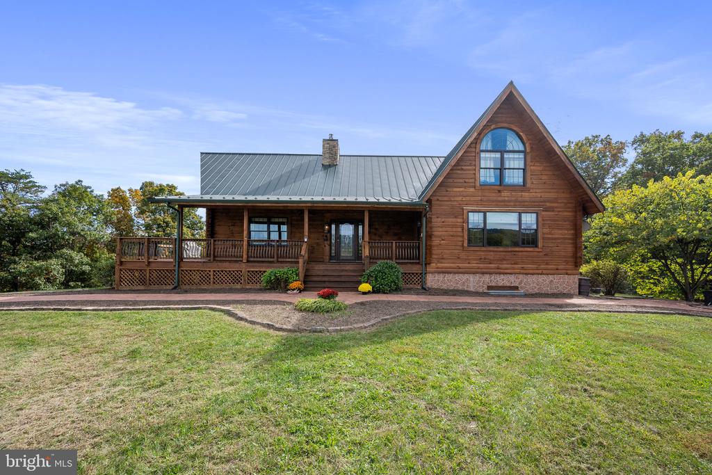 447 FABLE ROAD