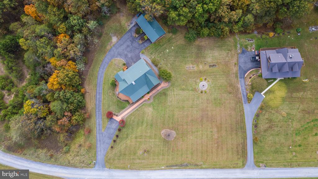 447 FABLE ROAD