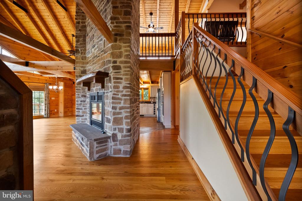 447 FABLE ROAD