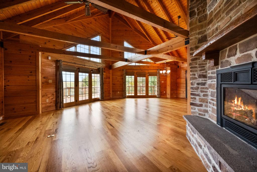 447 FABLE ROAD