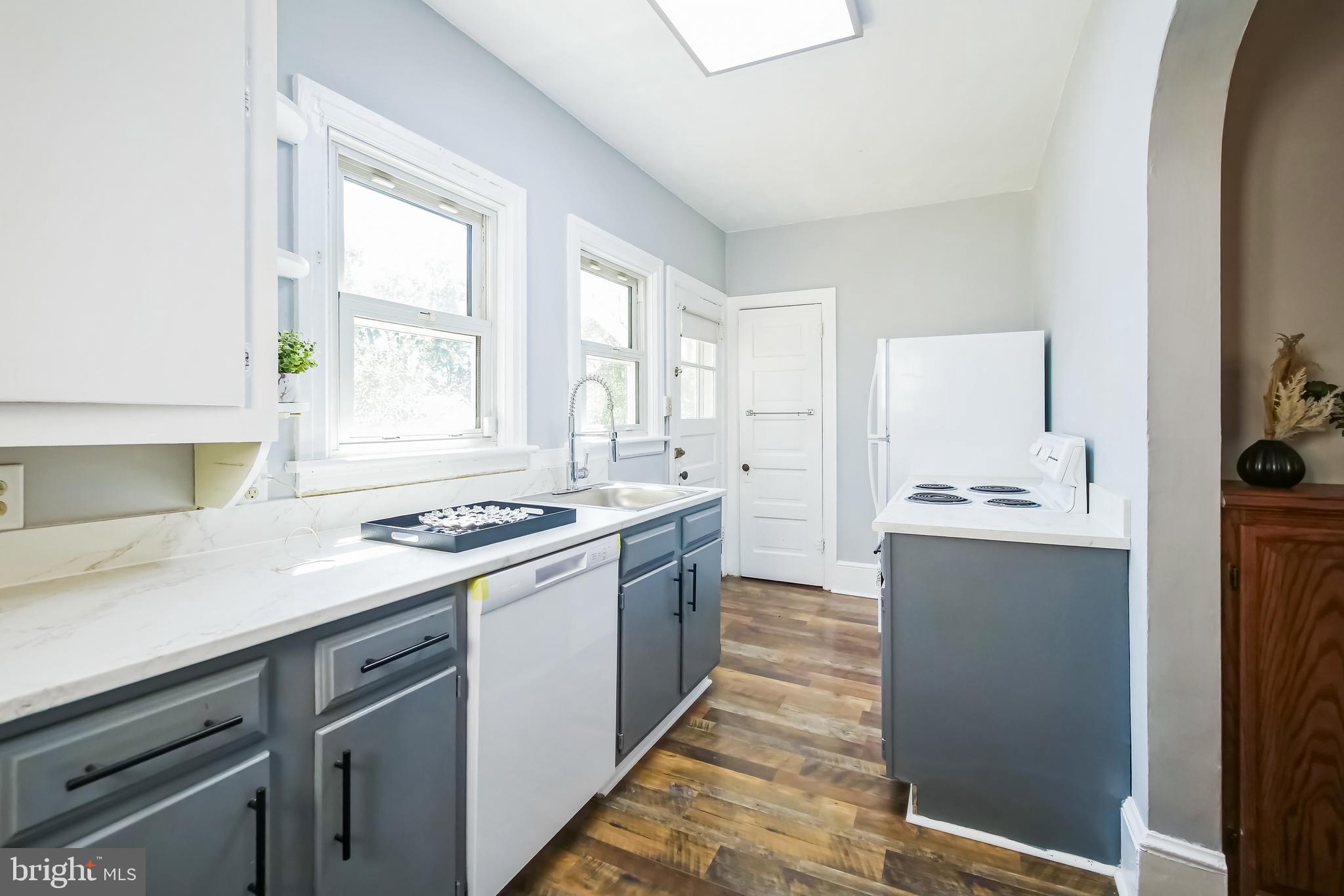 308 S ILLINOIS AVENUE