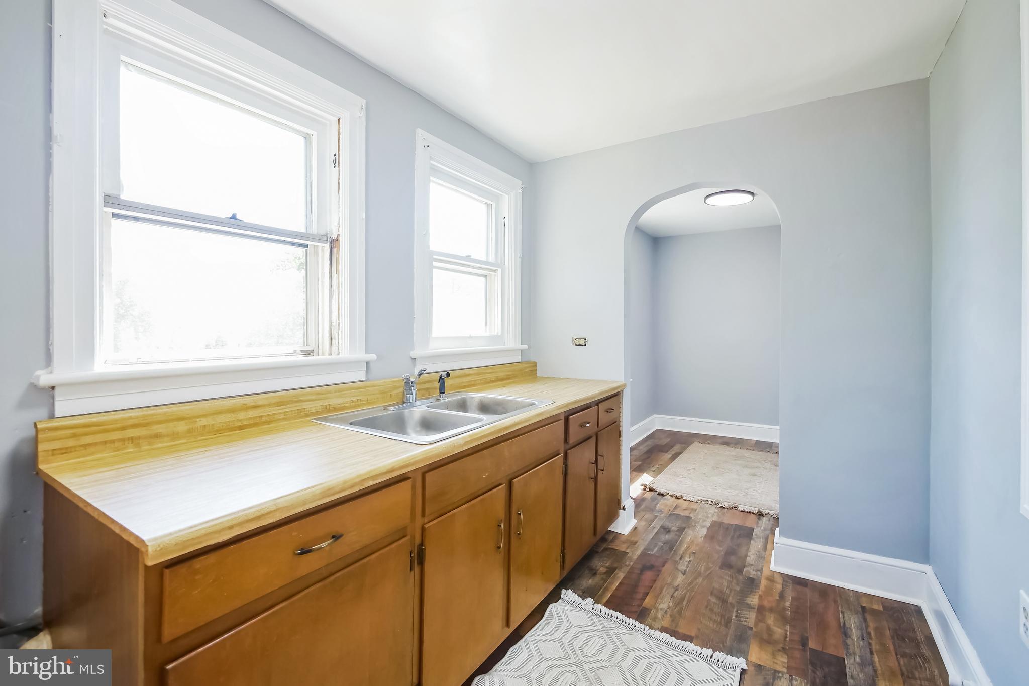 308 S ILLINOIS AVENUE