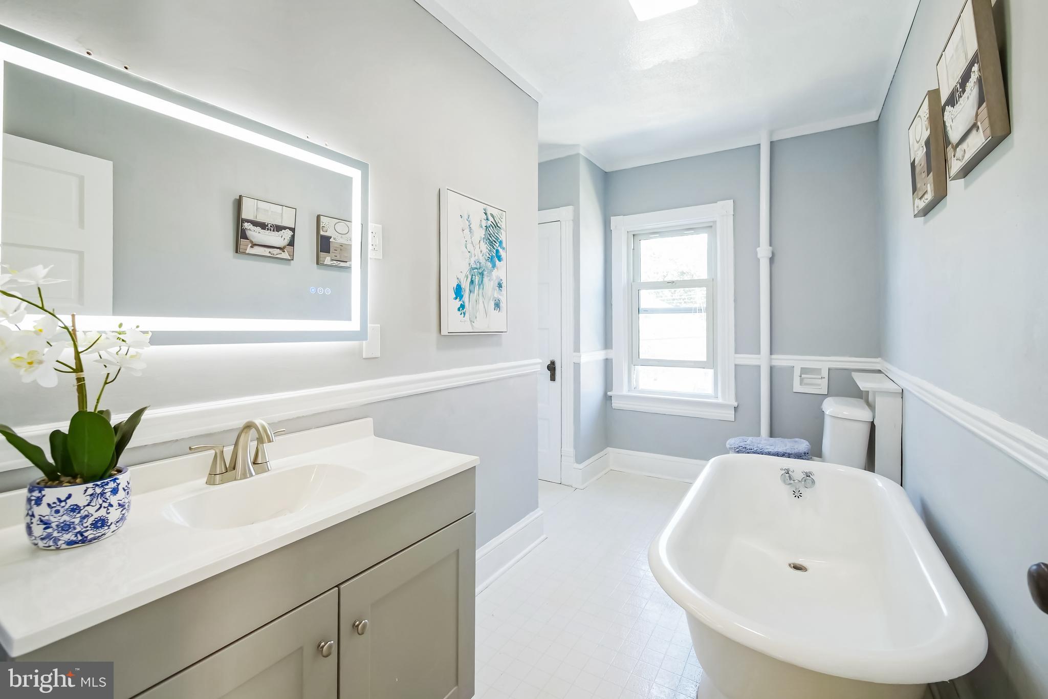 308 S ILLINOIS AVENUE