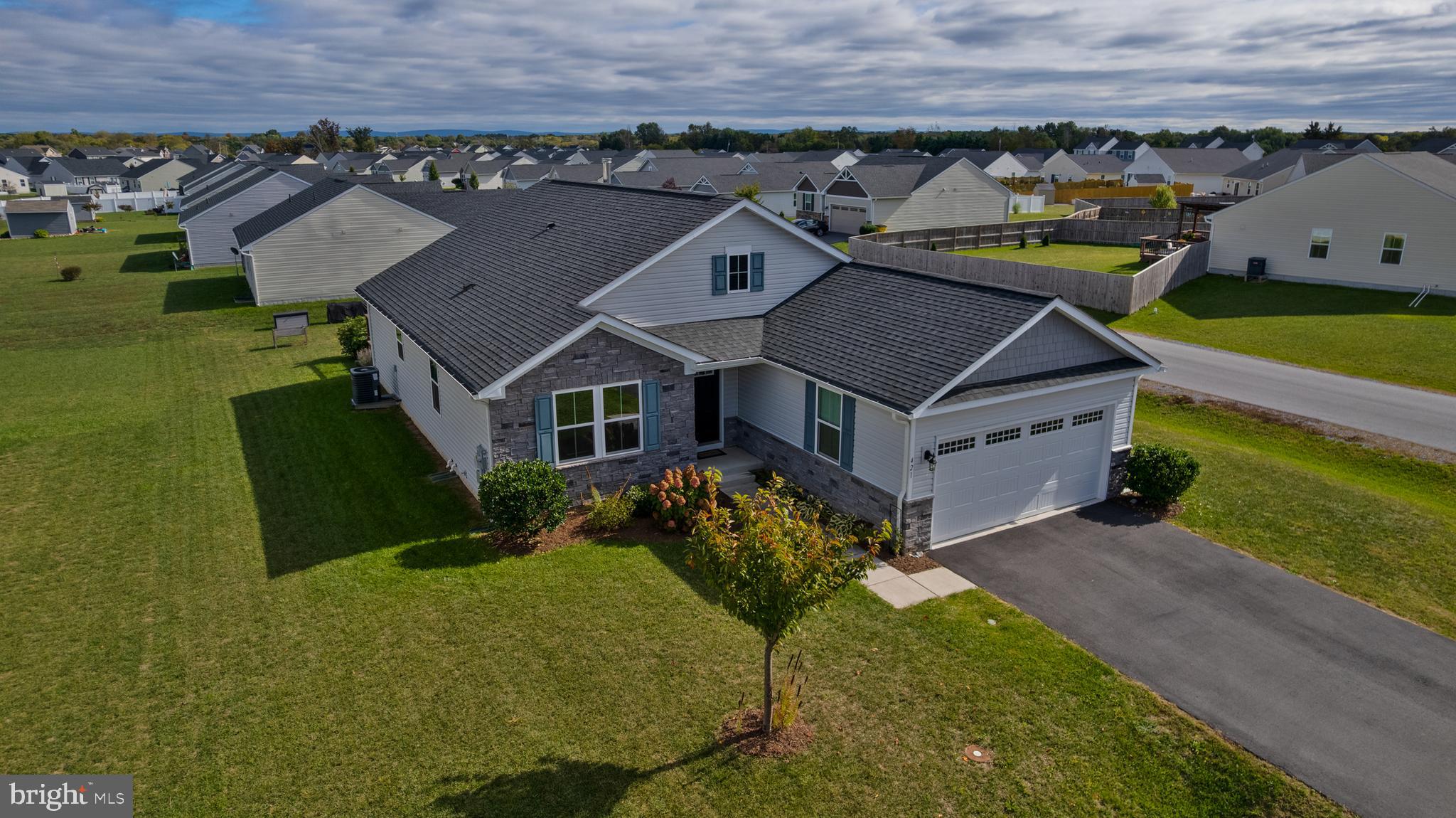 421 SWITCHGRASS COURT