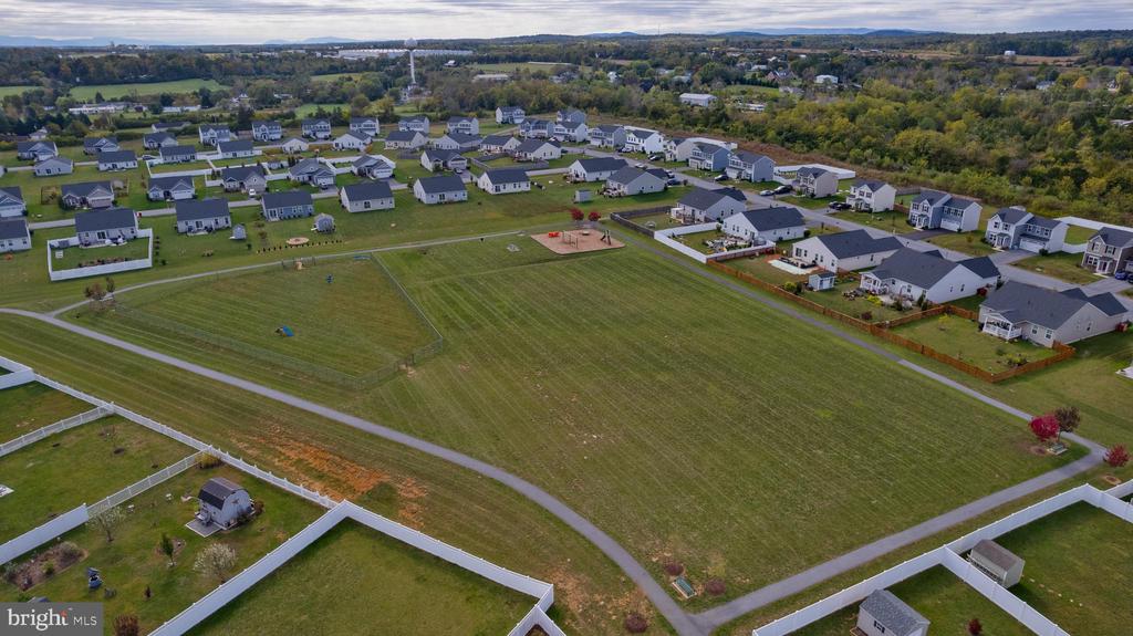 421 SWITCHGRASS COURT