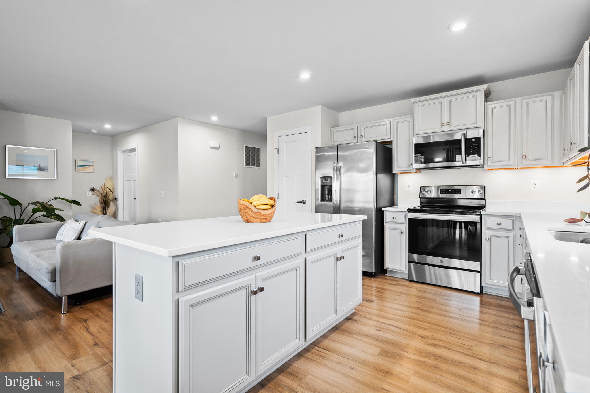421 SWITCHGRASS COURT